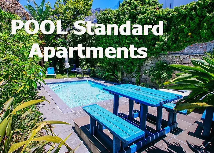 Cape Paradise Lodge And Apartments